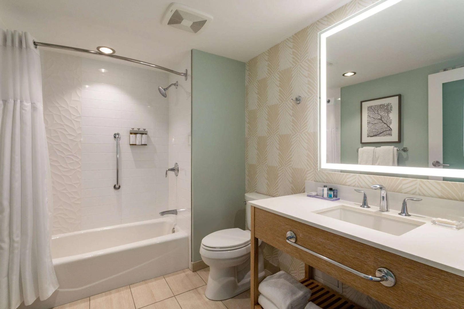 Wyndham Grand Clearwater Beach