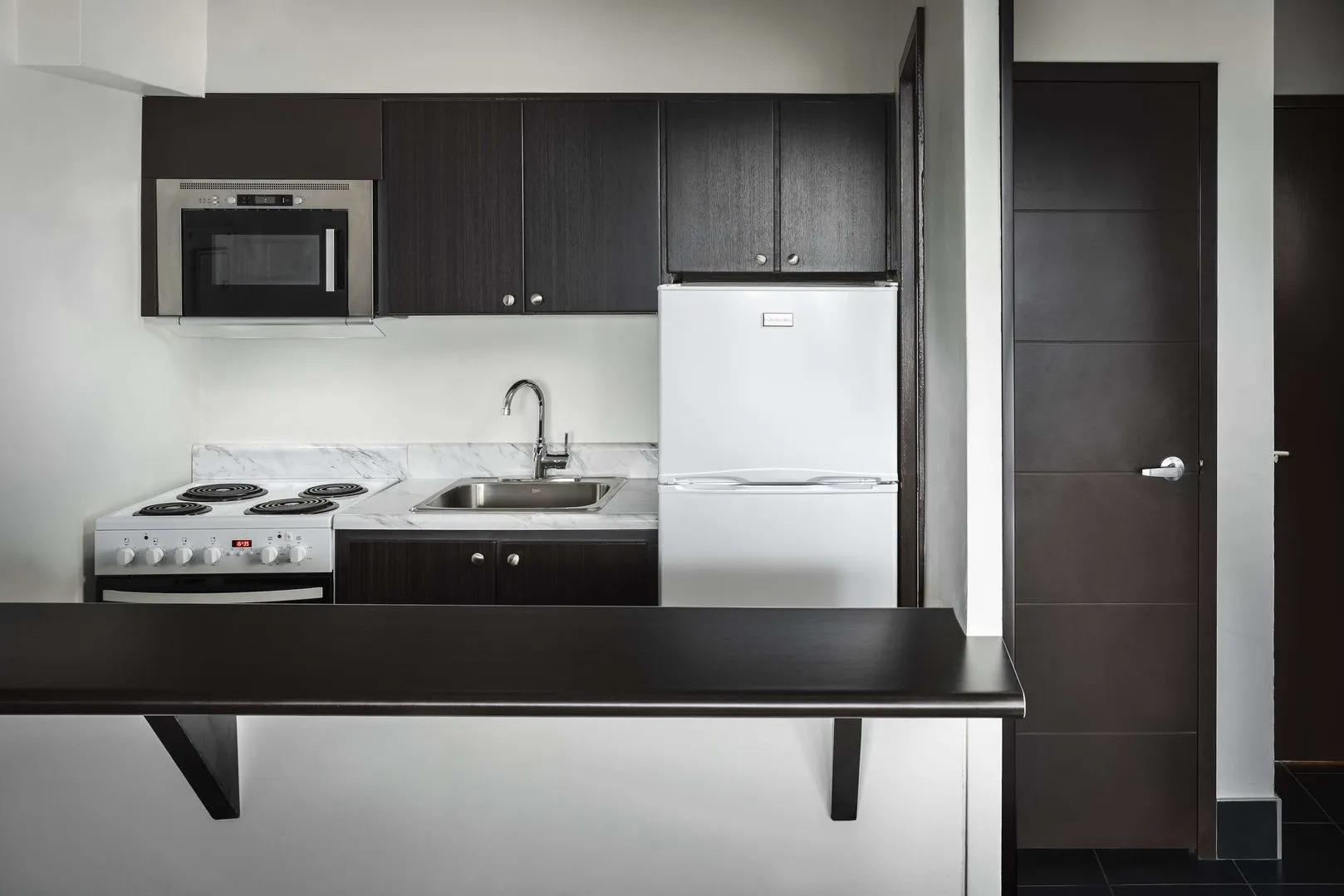 Ottawa Embassy Hotel