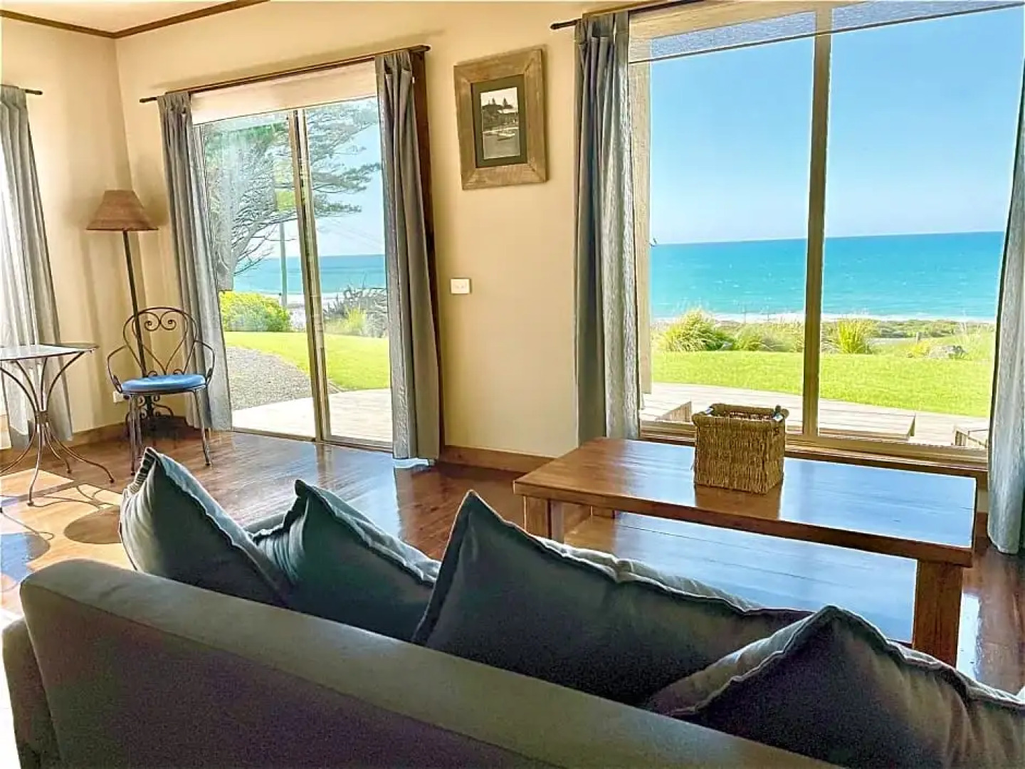 Castaways Apollo Bay