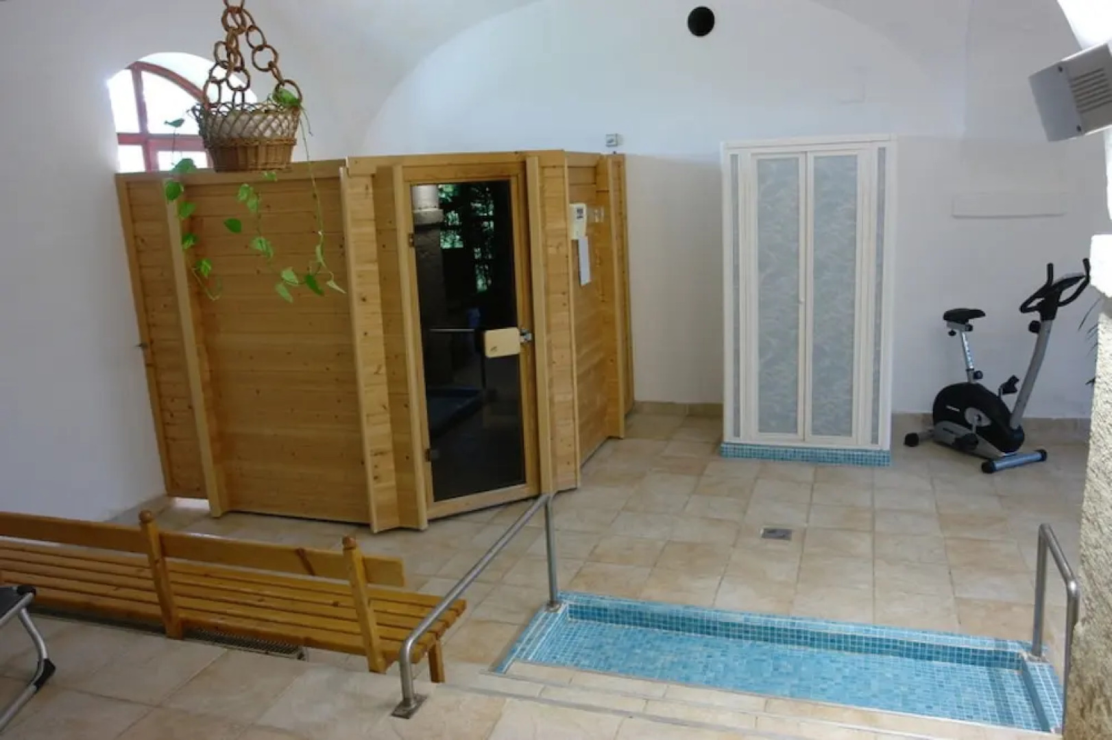 Józsi Bácsi Vendéglője és Szállodája