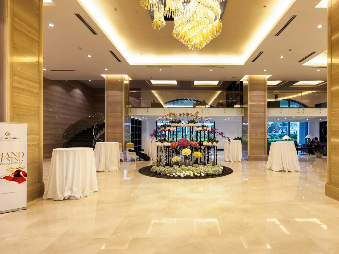 Elegant Suites Westlake