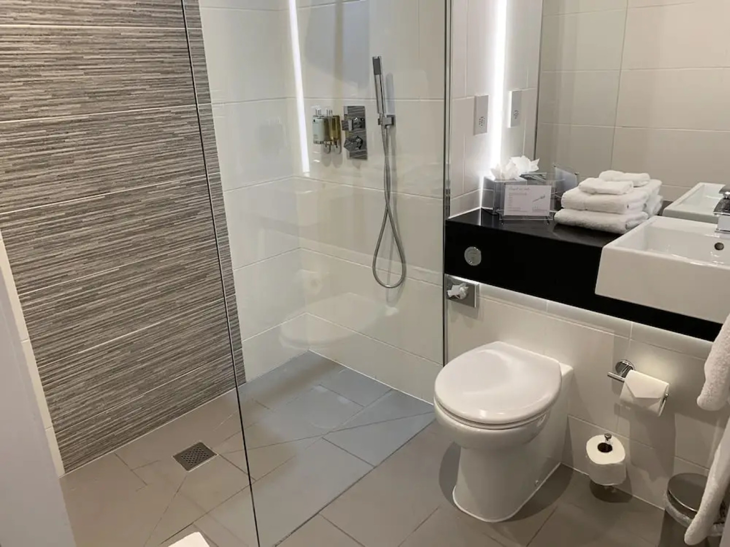 The Wheatsheaf Hotel Sandbach