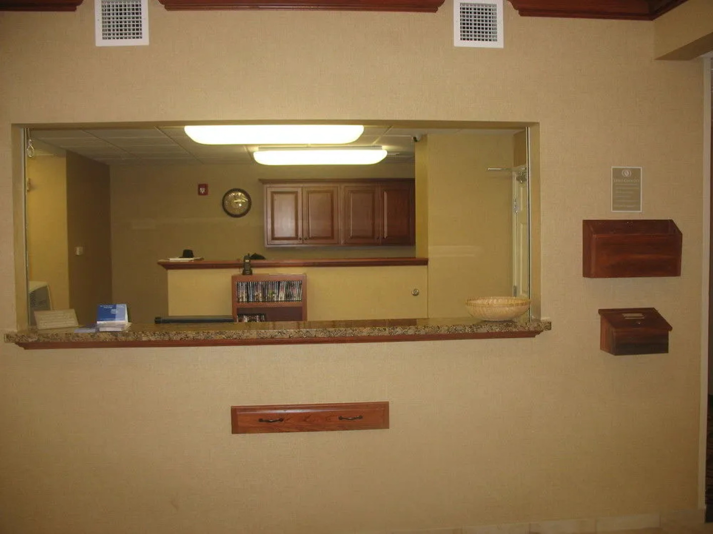 Candlewood Suites Waterloo- Cedar Falls