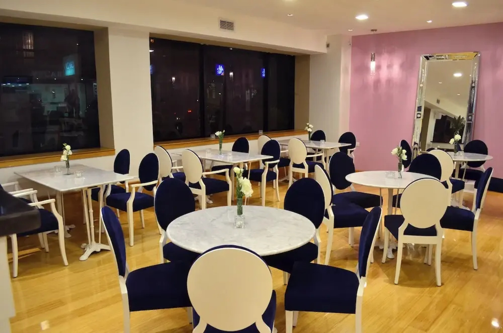 Le Parc Hotel & Suites