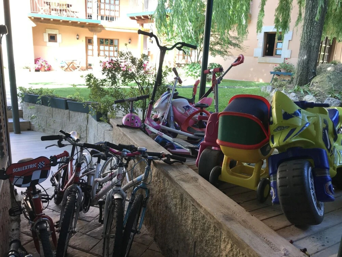 Apartamentos Alquitara