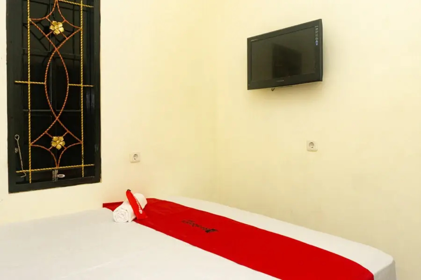 RedDoorz near Sentani Airport Jayapura