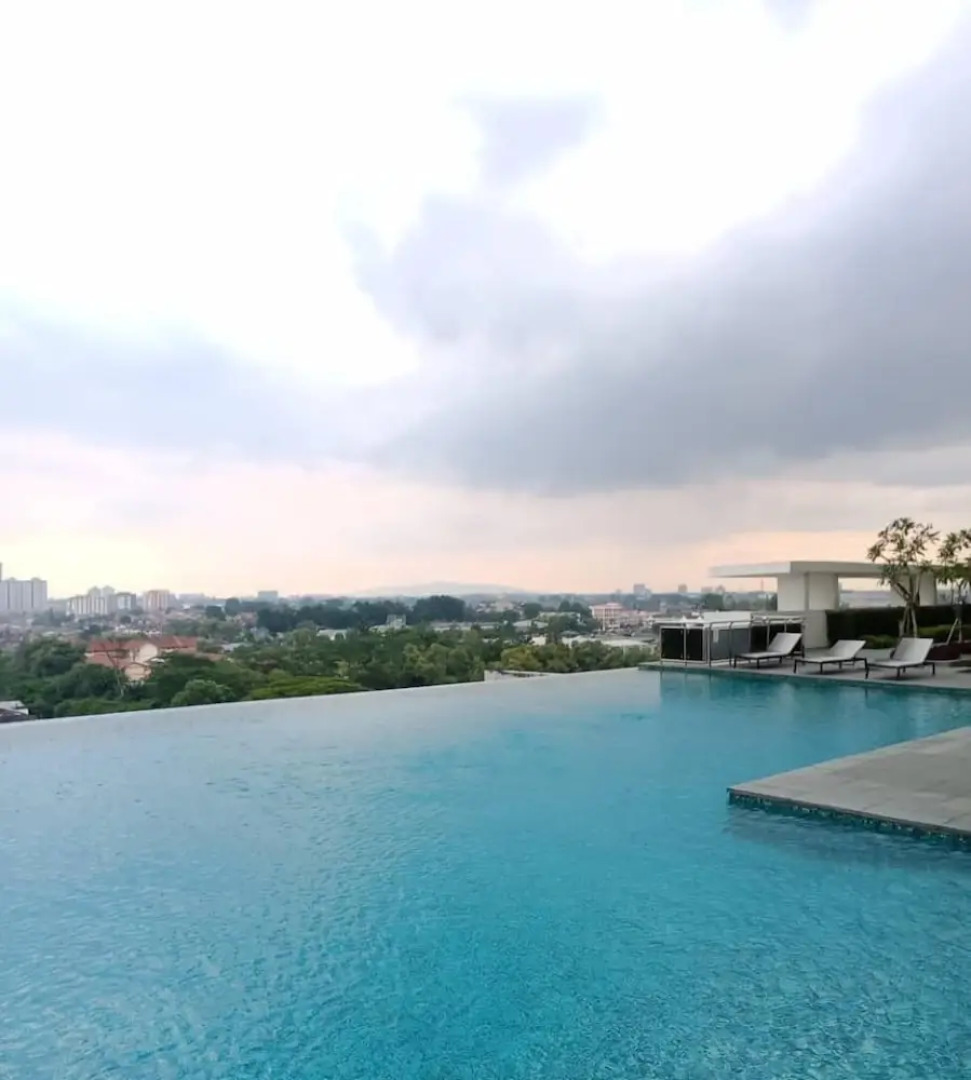 1Tebrau Premium Suites by 12stay