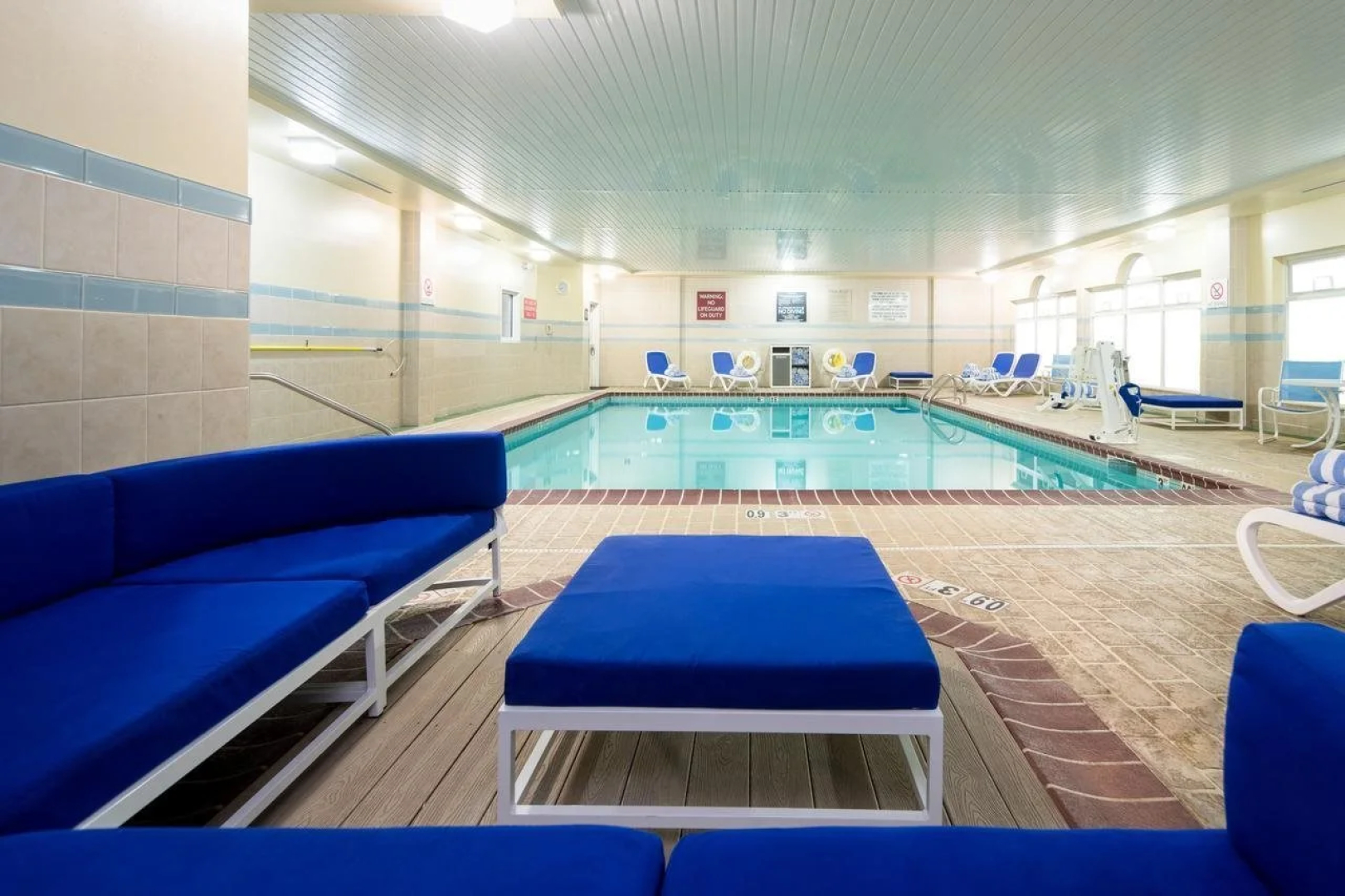 Four Points by Sheraton Louisville Airport