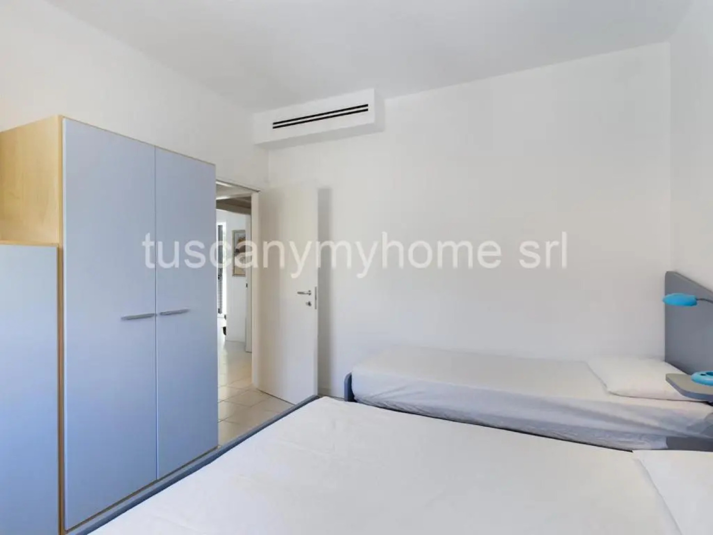 MAYFLOWER terrazza vista mare e posto auto a 50 metri dal mare