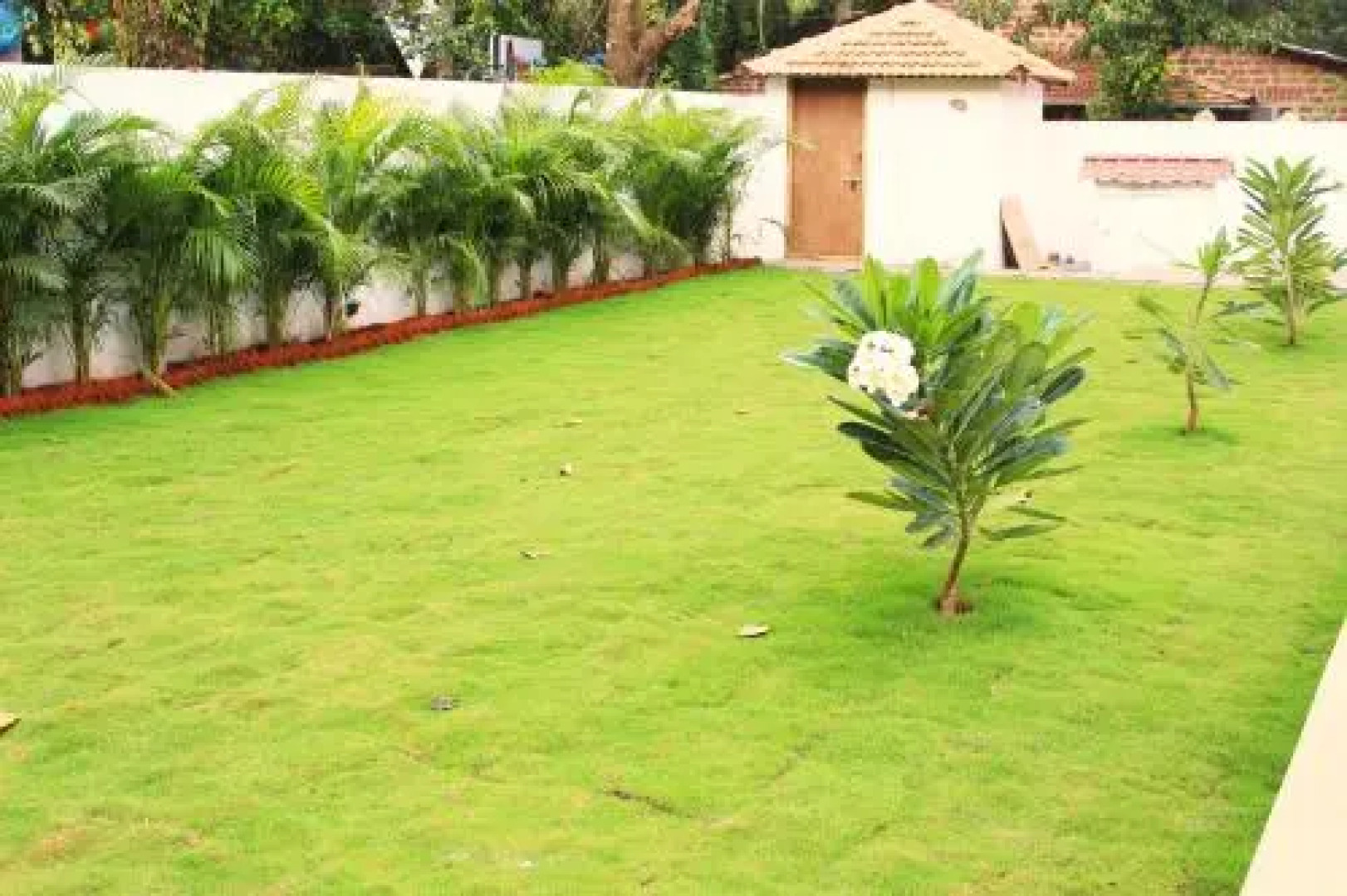 Comfy gateway in Vagator with pool F-106