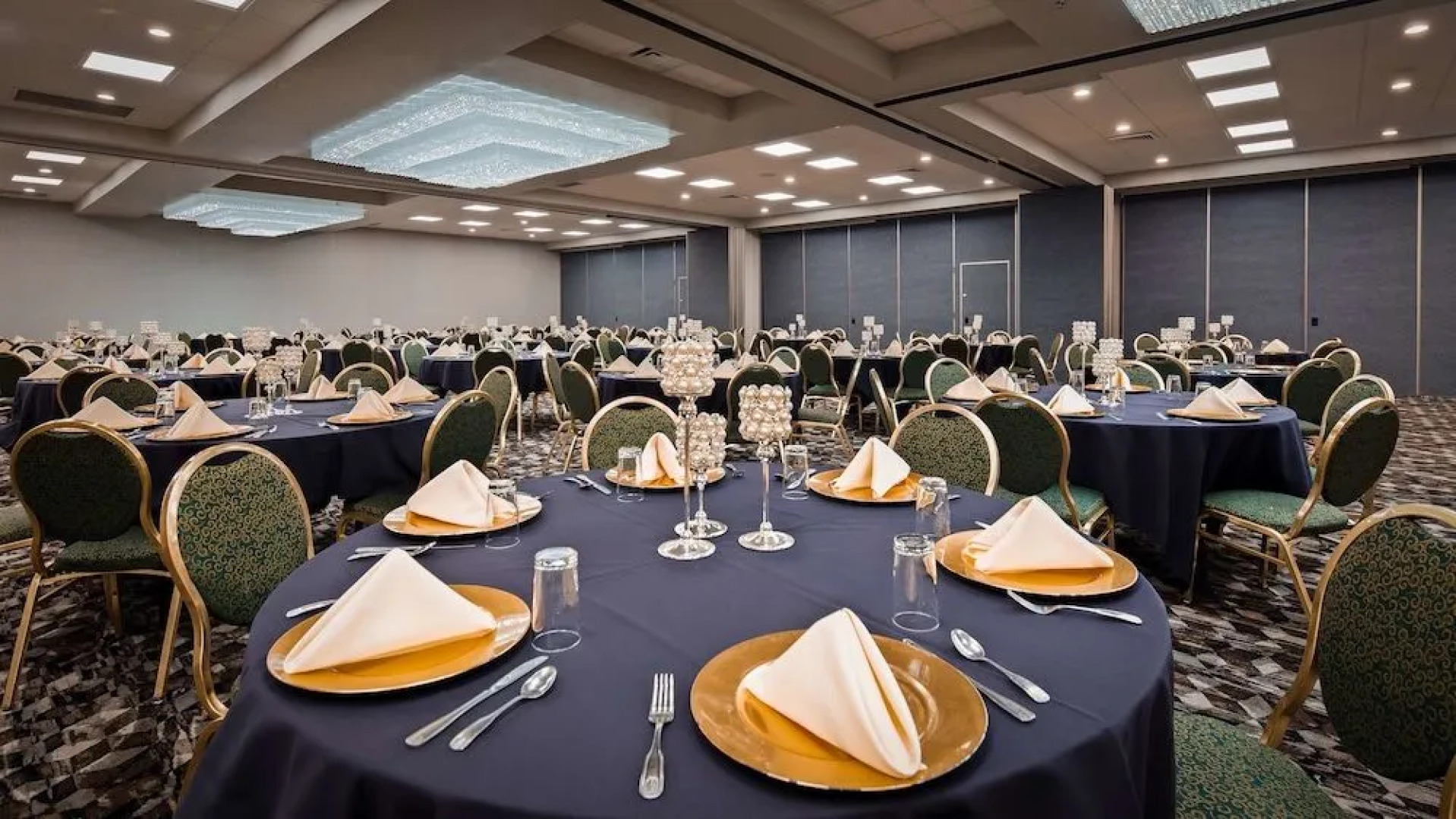 B/W Plus Columbia River Hotel & Conference Ctr