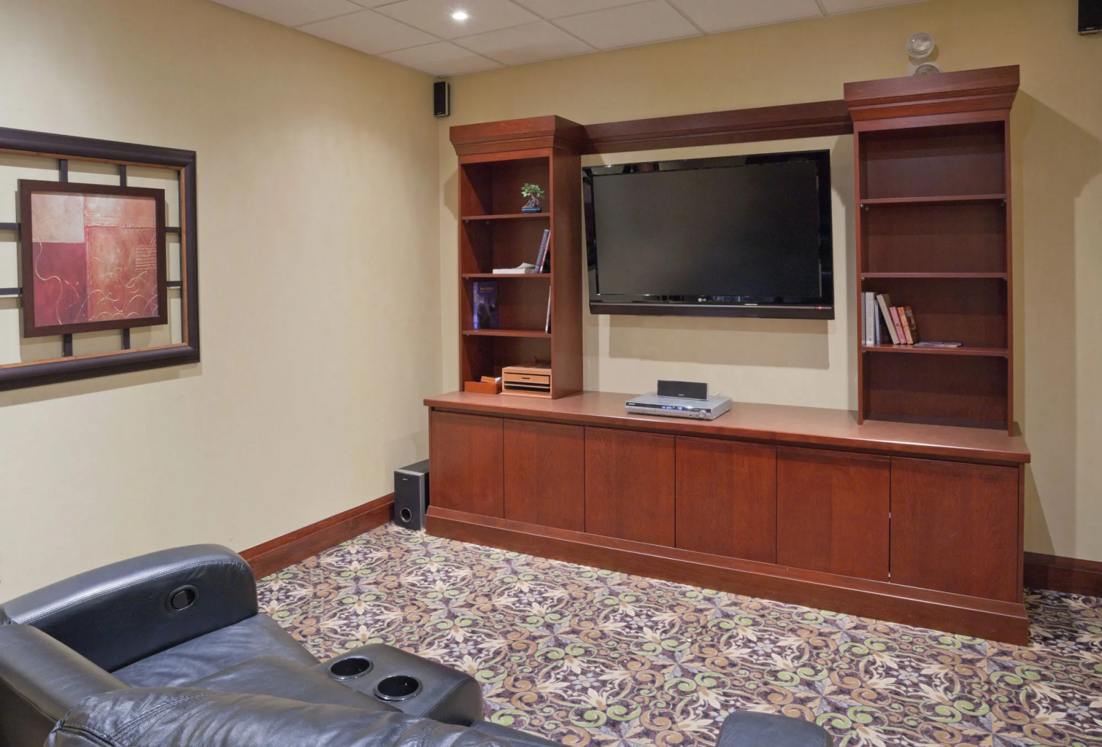 Staybridge Suites Guelph by IHG