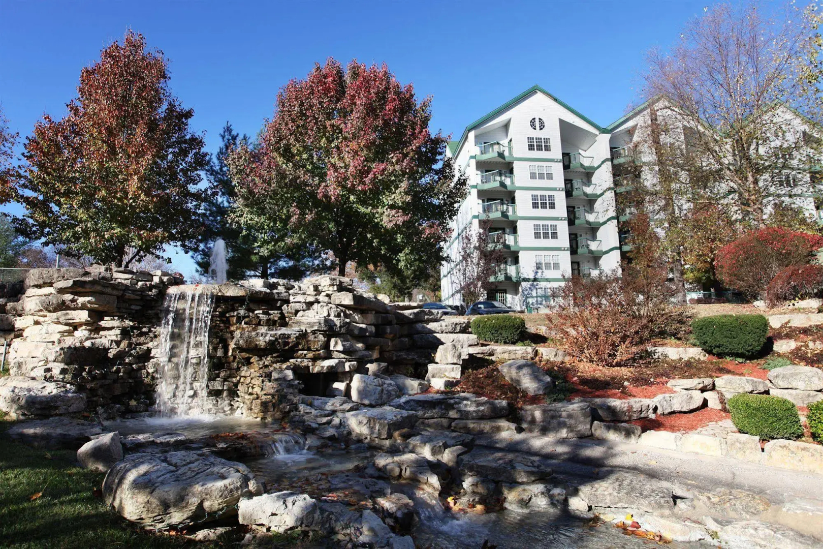 Surrey's Carriage Place Resort