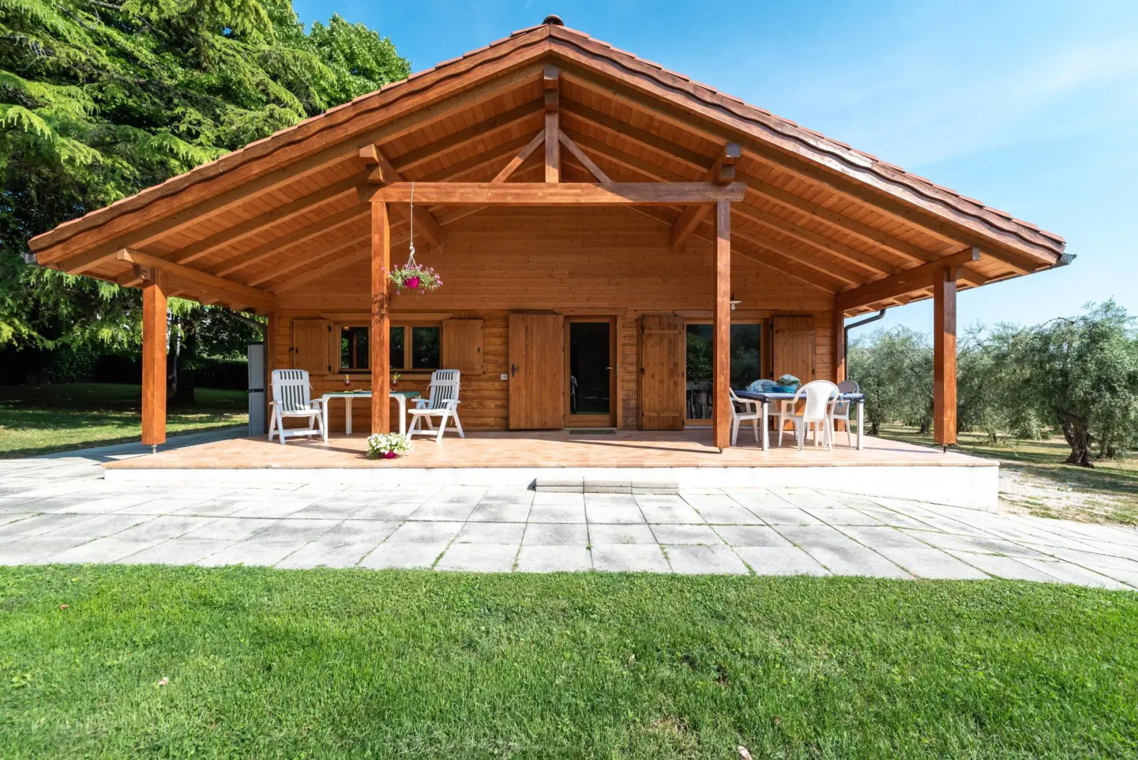 Villa degli Ulivi, with large garden and swimming pool