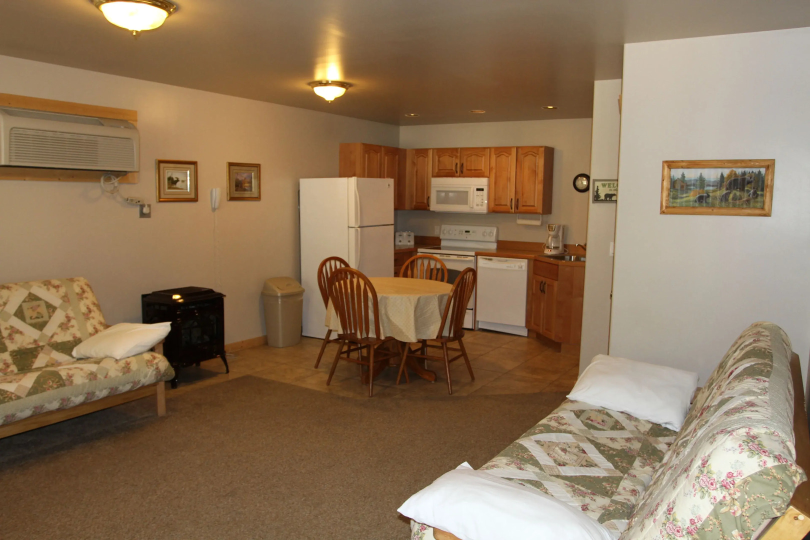 Lakeside Resort and Motel