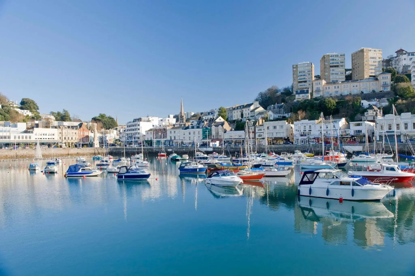 Sandybanks - Stylish apartment, Torquay promenade