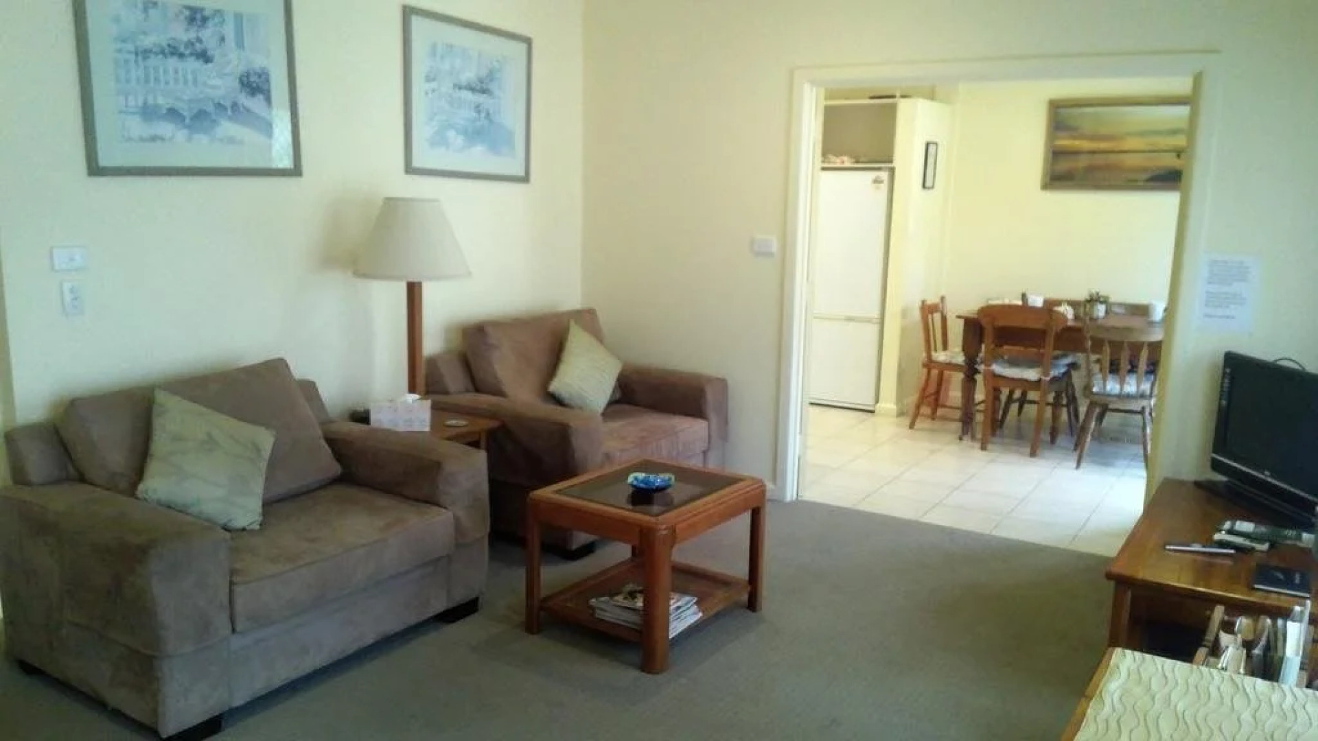 Courtsidecottage Bed and Breakfast