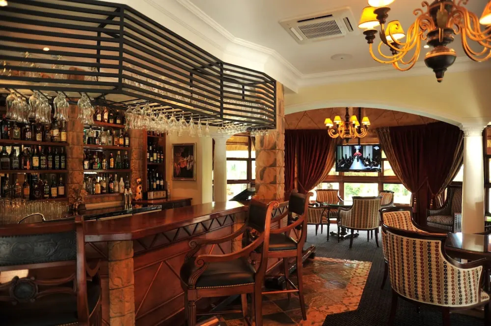 Summerfield Luxury Resort & Botanical Garden