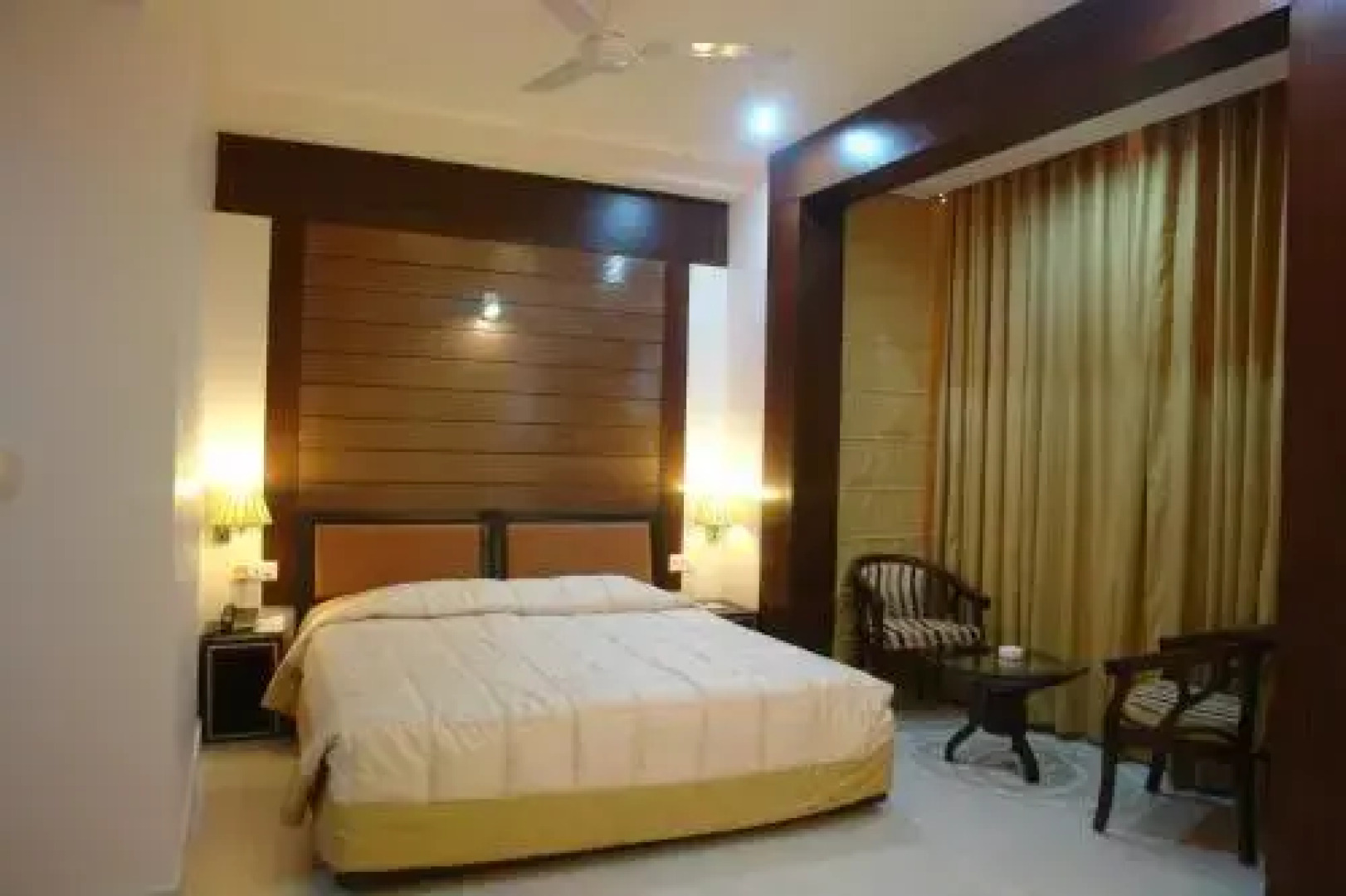 Hotel Royal Residency