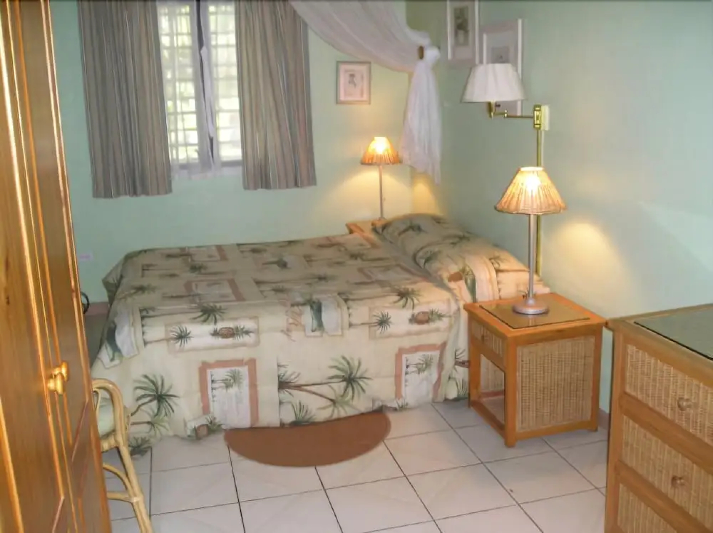 Turquoise Shell Inn