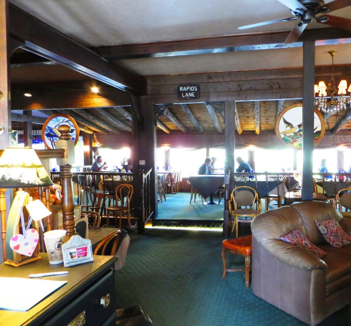 The Historic Rapids Lodge and Restaurant