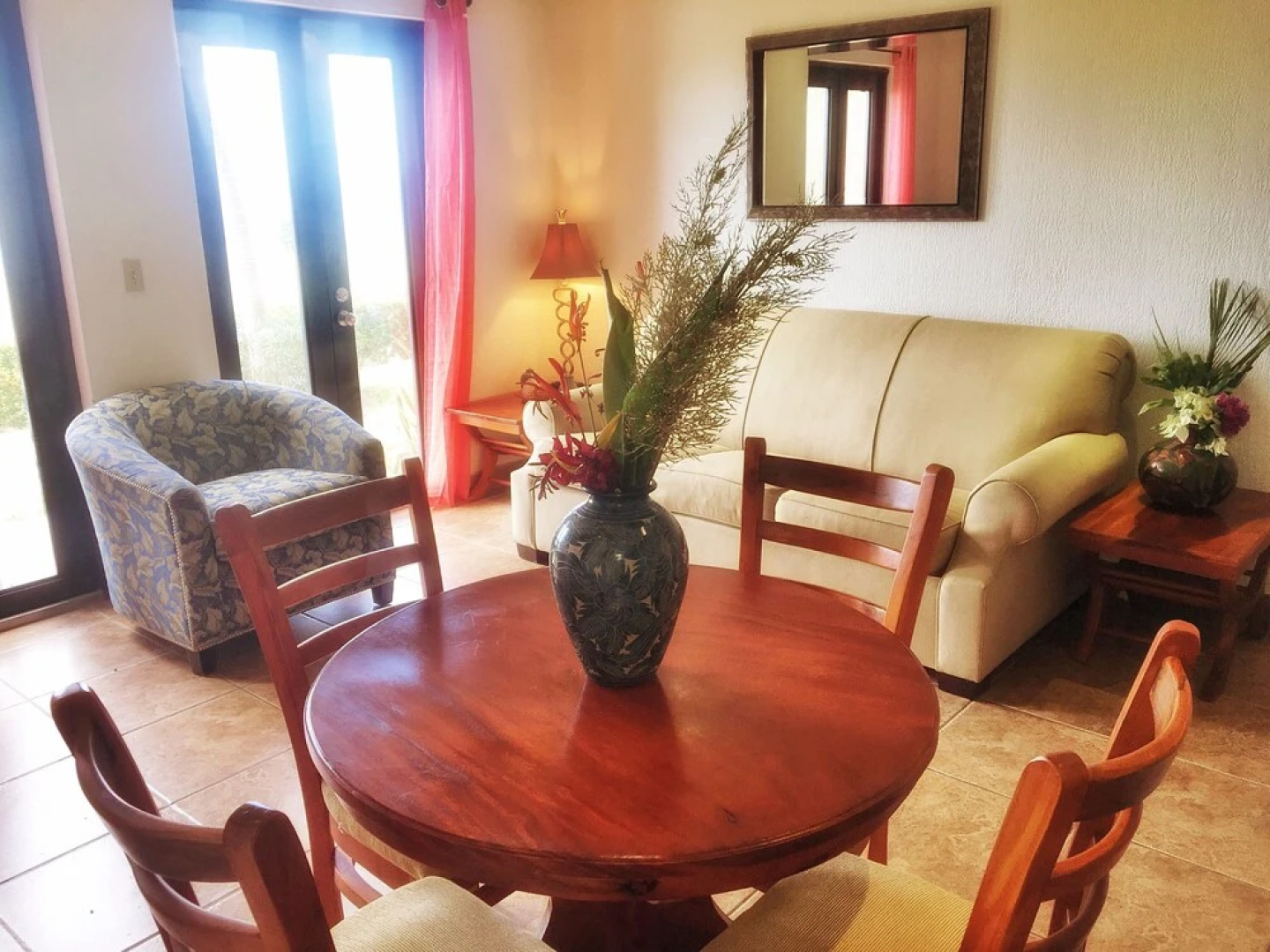 Rivas Deluxe Suite 112