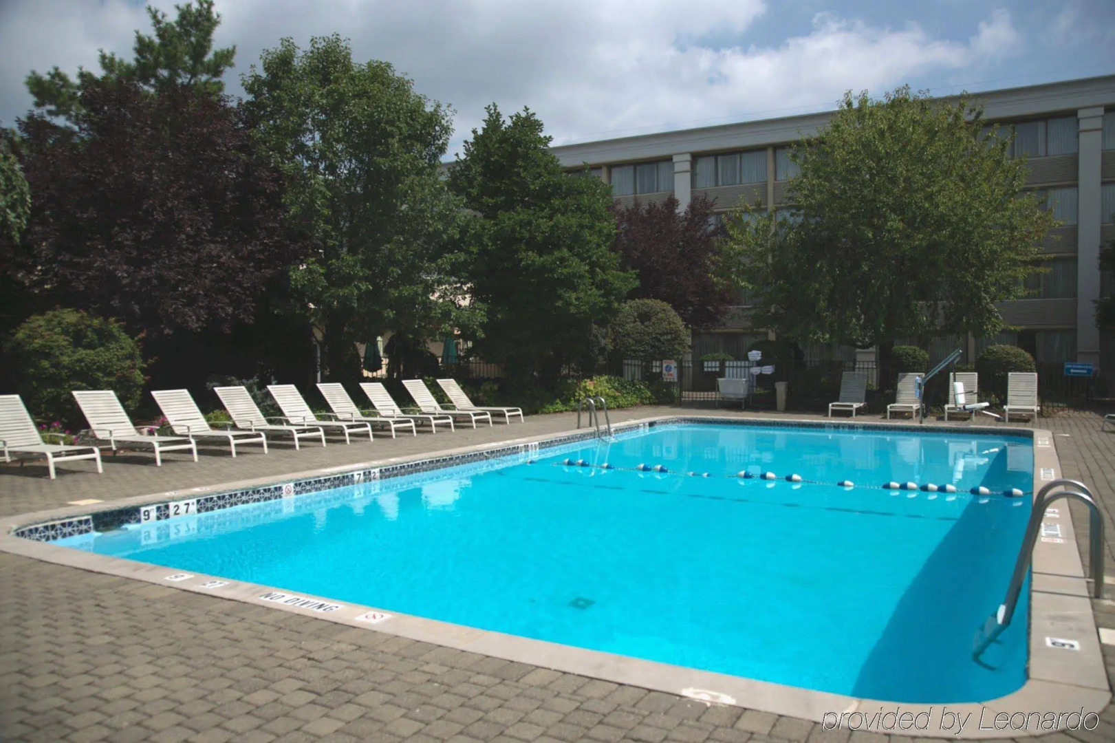 Holiday Inn & Suites Parsippany Fairfield by IHG
