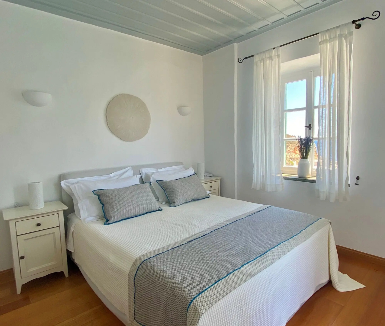 Niriedes Hotel
