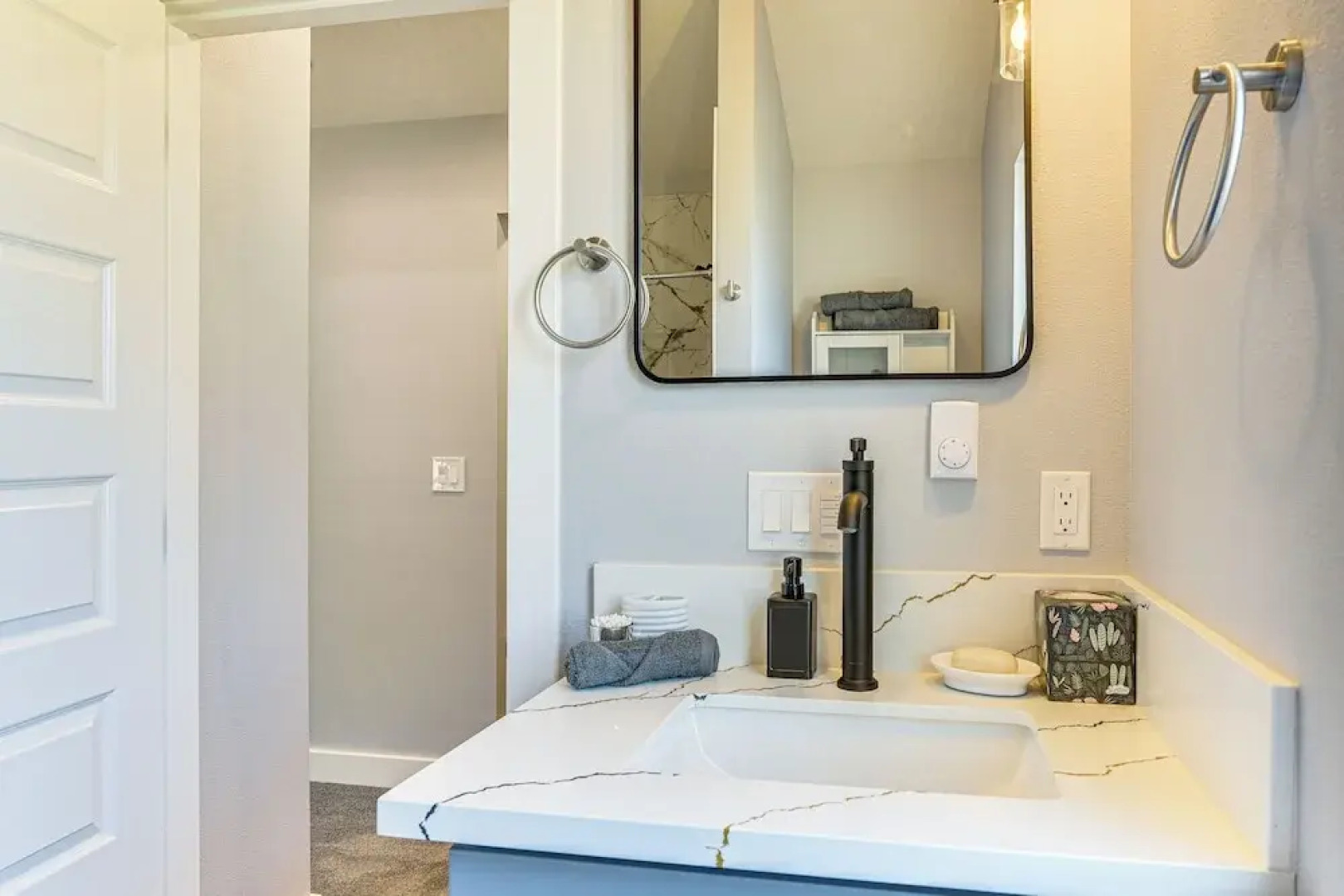 8 Mi to Dtwn Pdx: Unique Pet-friendly Home!