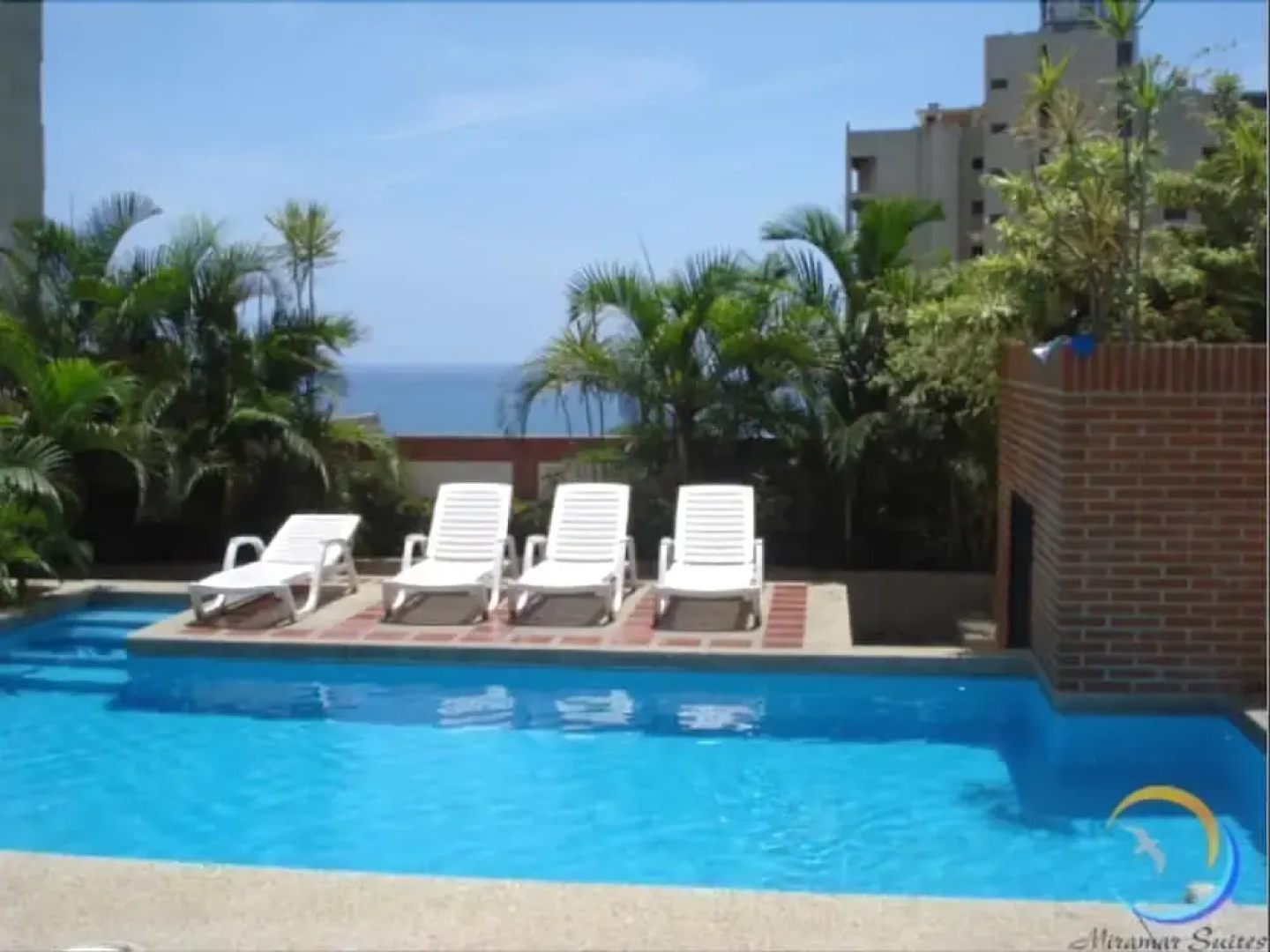 Hotel Miramar Suites