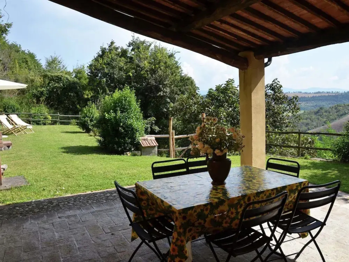 Villa in Rome With Pool & Stunning Views