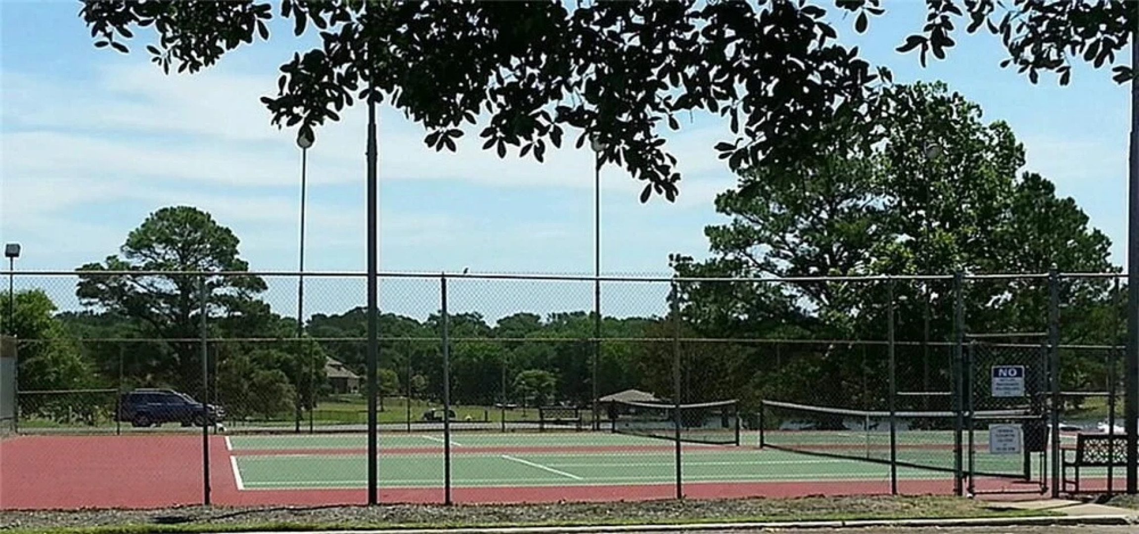 Southern Empress Lakeside Condominiums