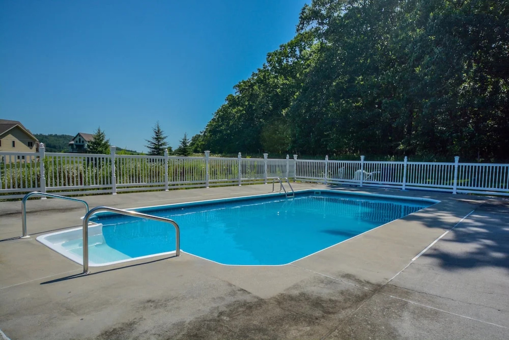 Moonrise Retreat 4 Bedroom House