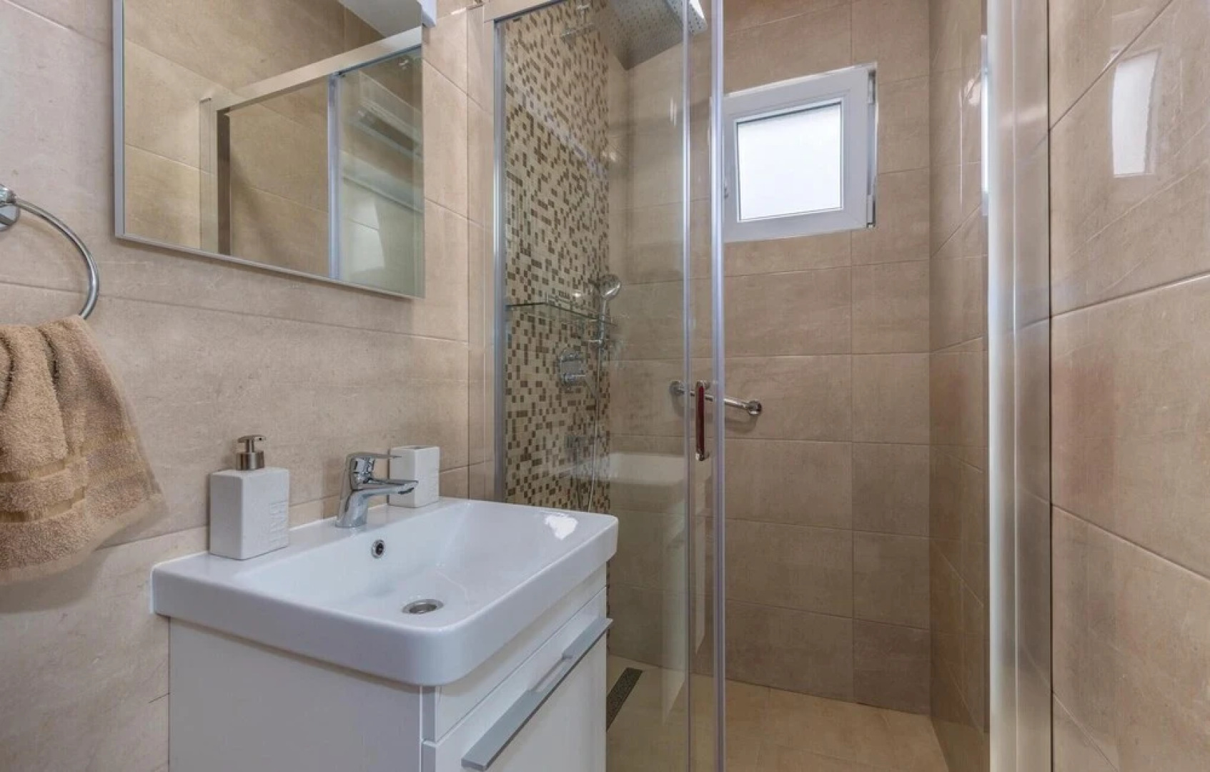 Nice Home in Srinjine With 2 Bedrooms, Wifi and Outdoor Swimming Pool