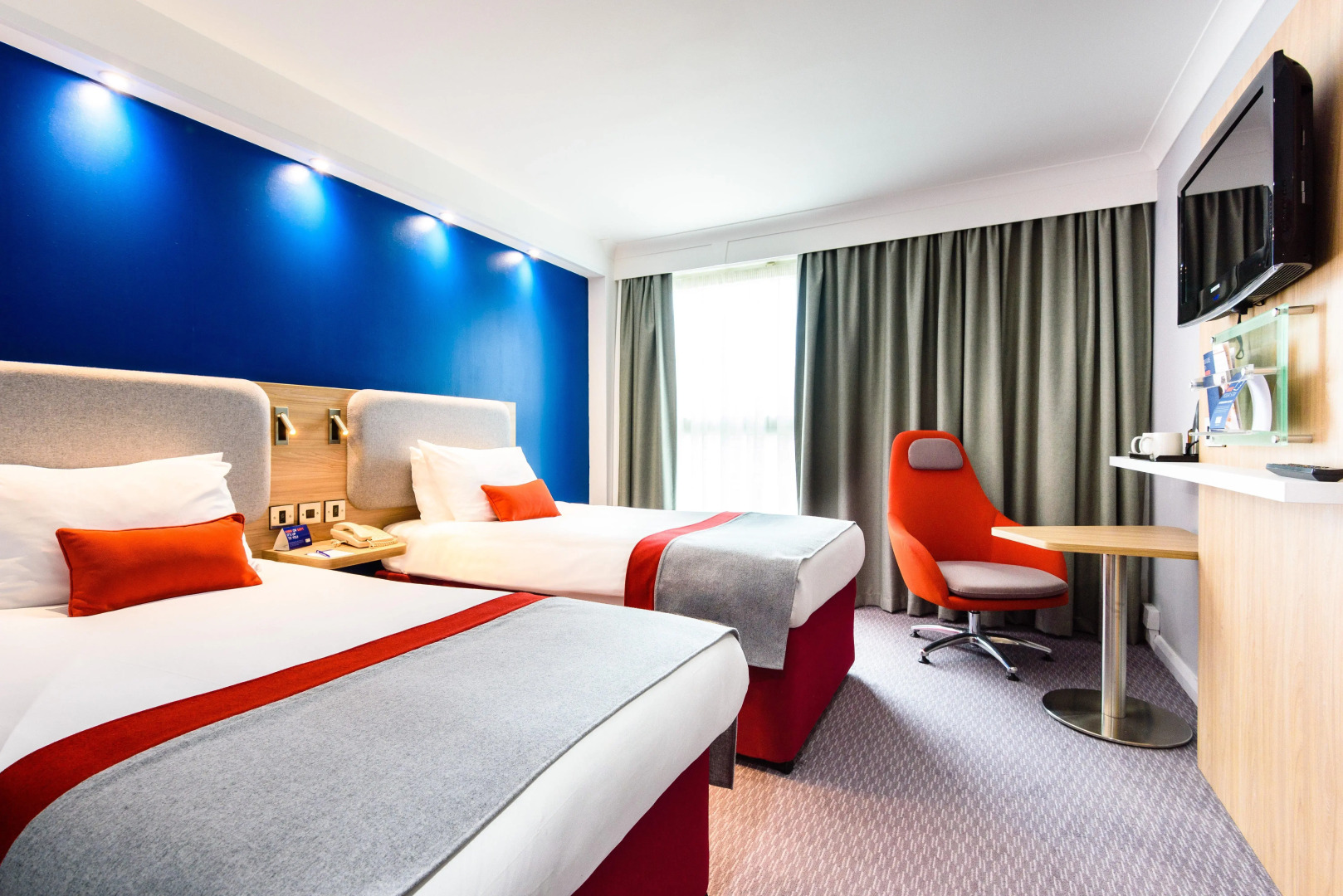 Holiday Inn Express Portsmouth - Gunwharf Quays by IHG