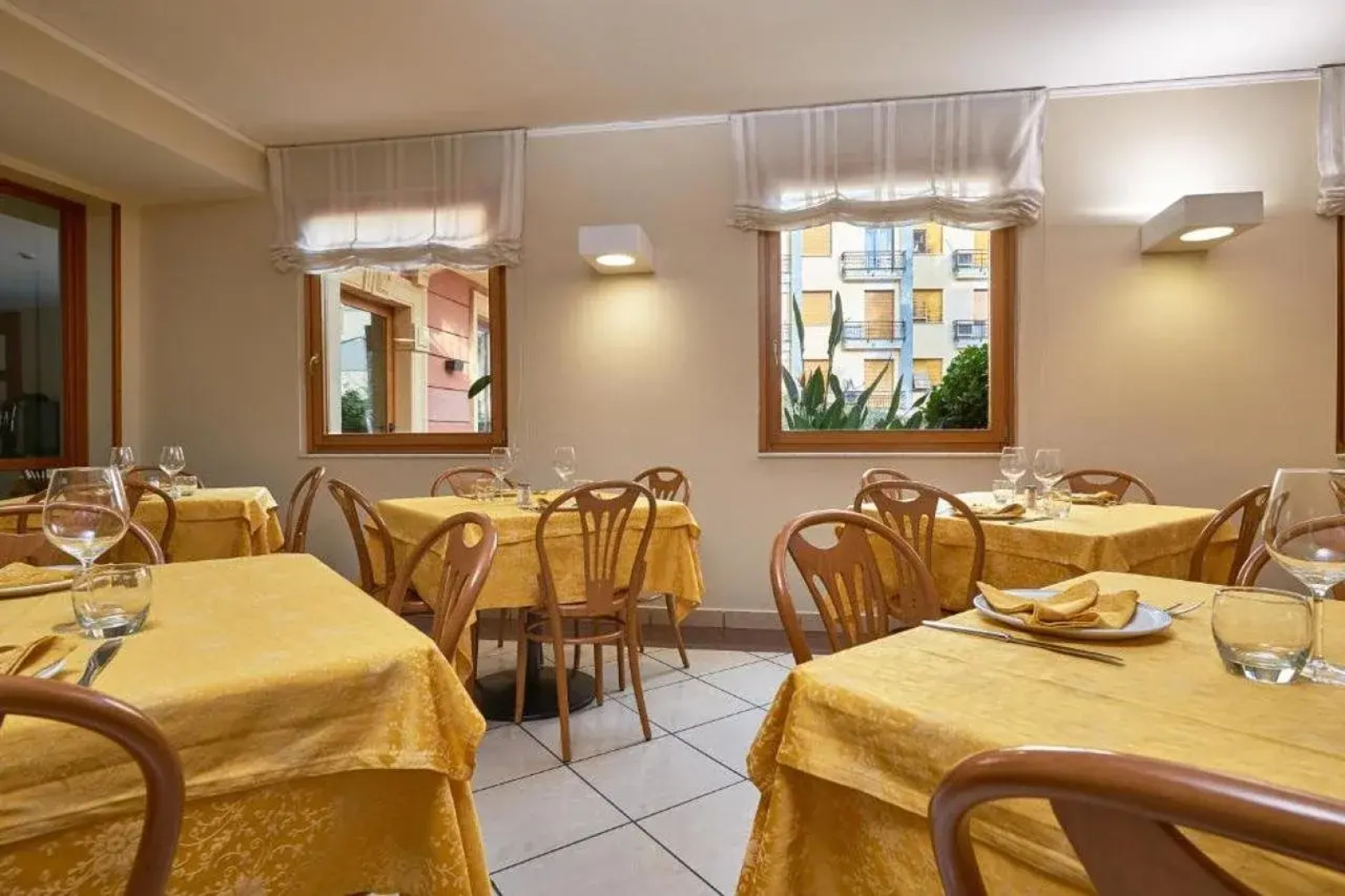 Hotel Careni Villa Italia