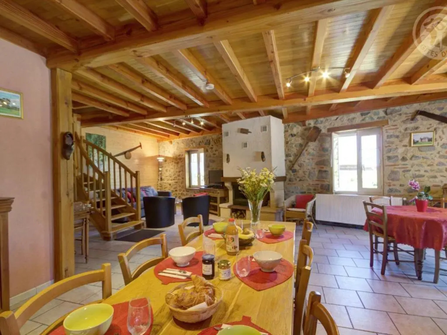 Gîte Saint-Romain-d'Urfé, 5 pièces, 9 personnes - FR-1-496-36