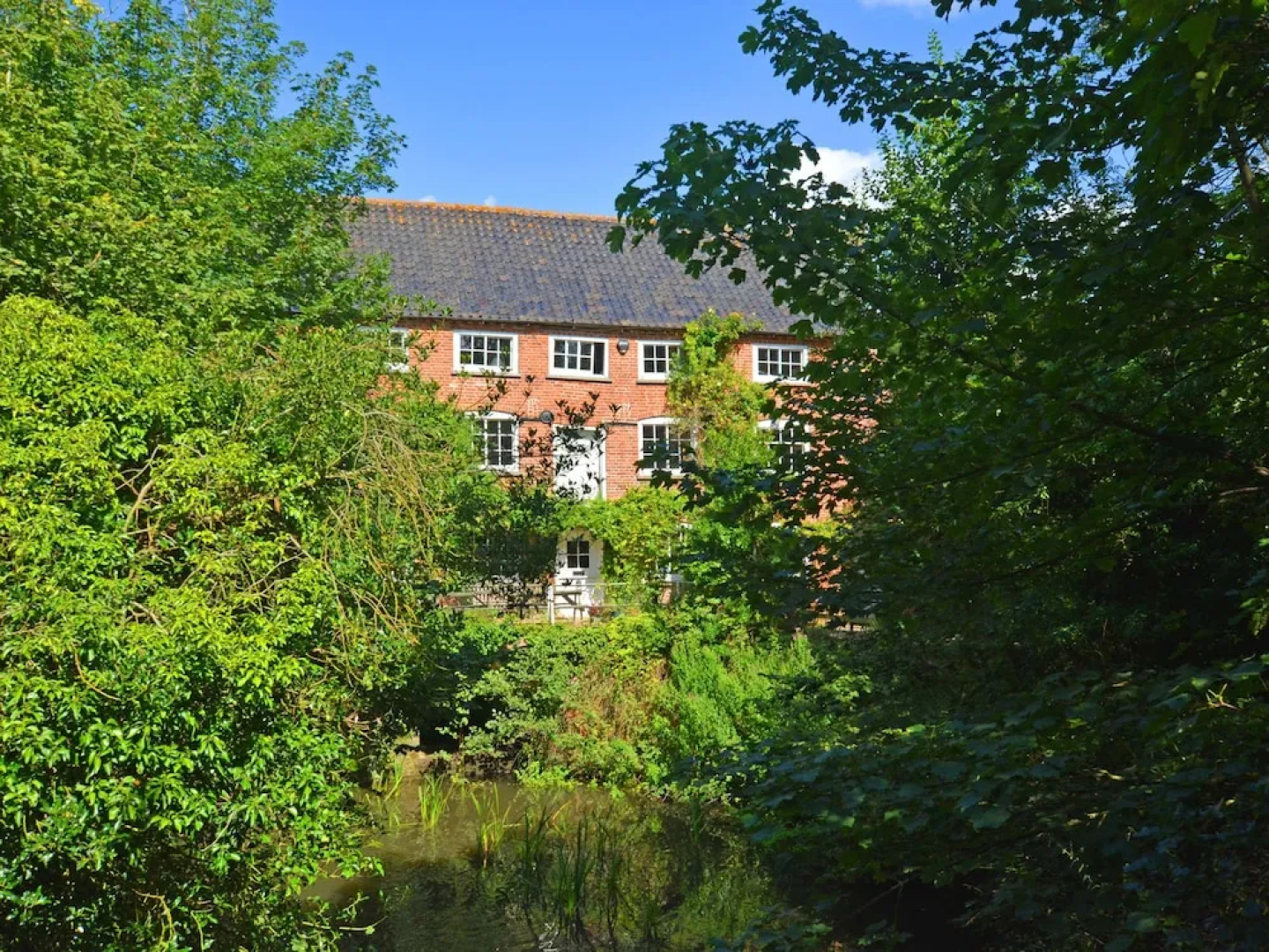 Rustic holiday home in Reepham with Garden