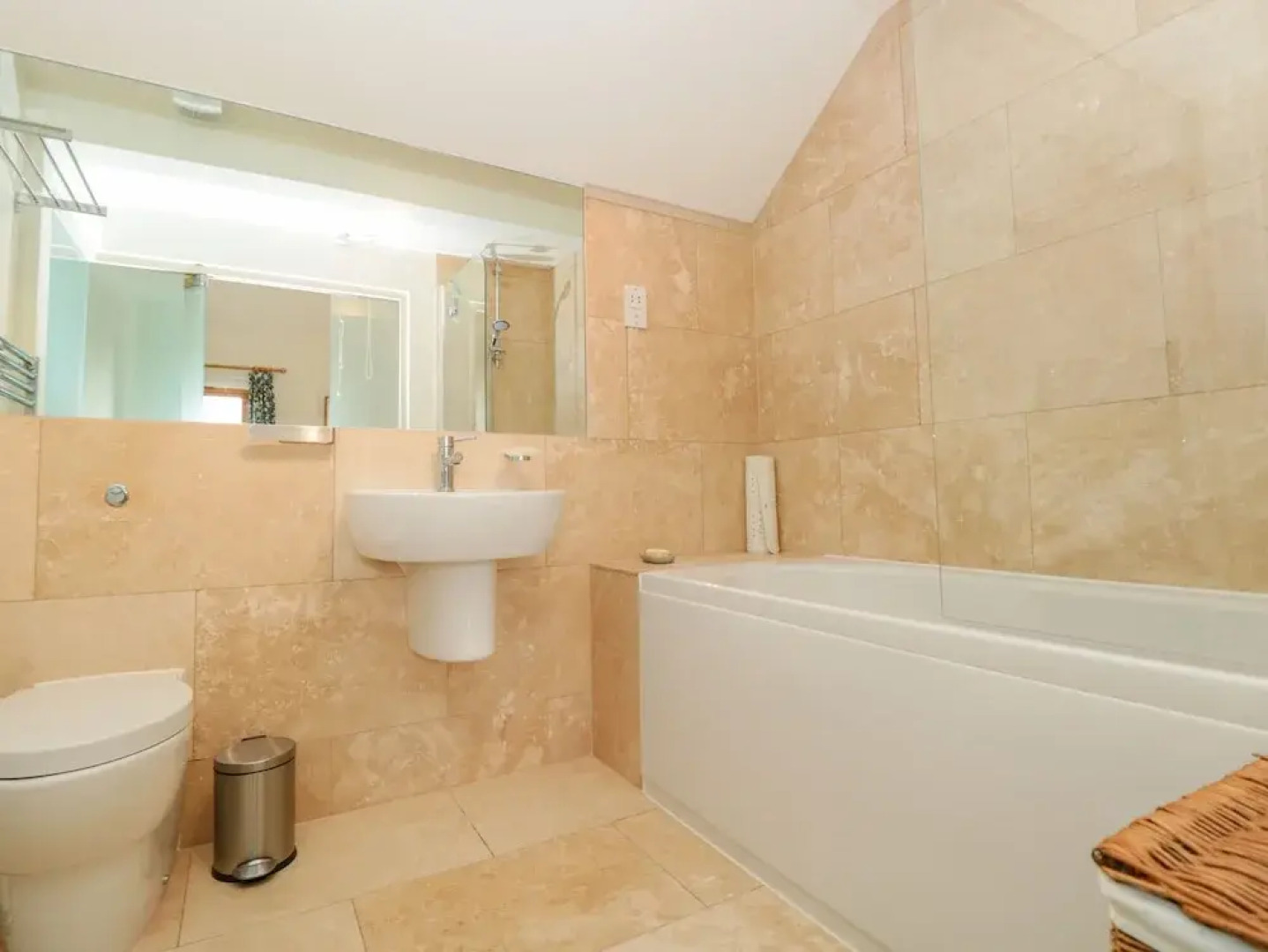 Kestrel, 19 Dartmouth Green