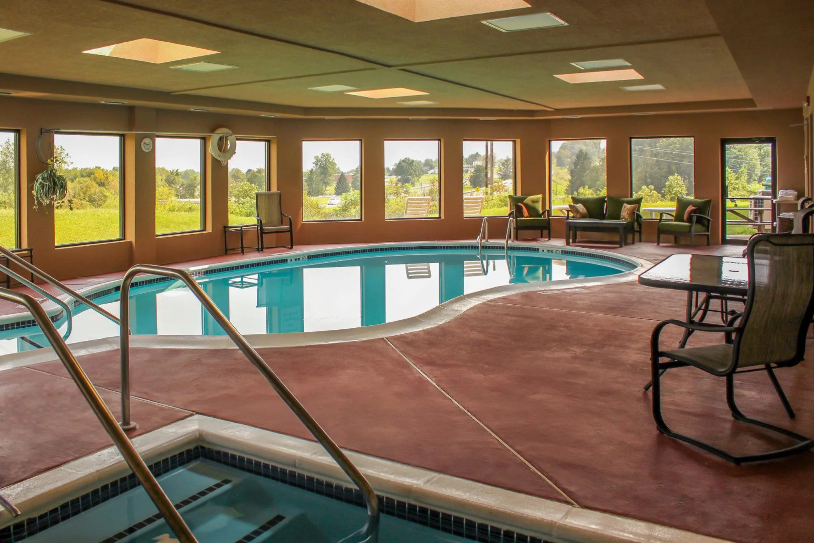 Holiday Inn Express Lewisburg/New Columbia by IHG