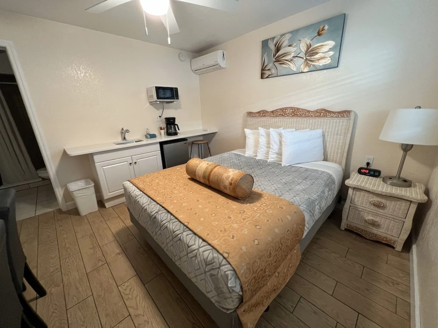 Beachside Resort Motel