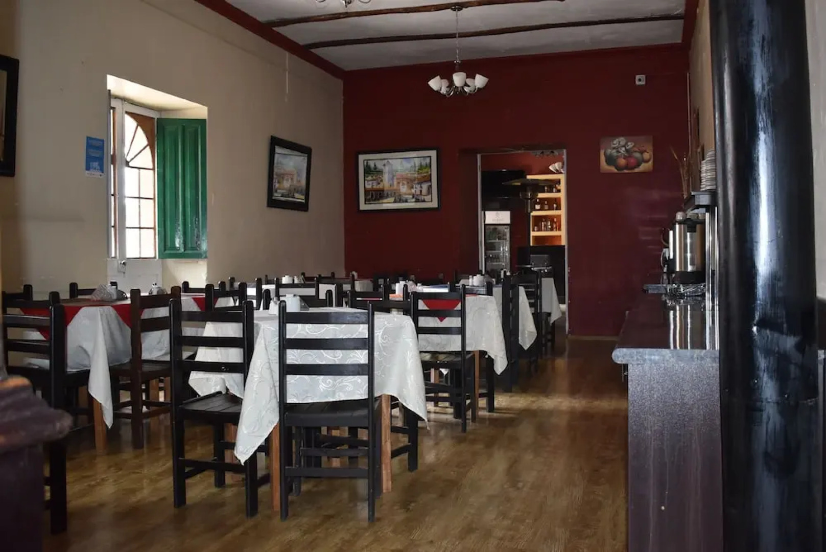 Colonial Plaza Hotel