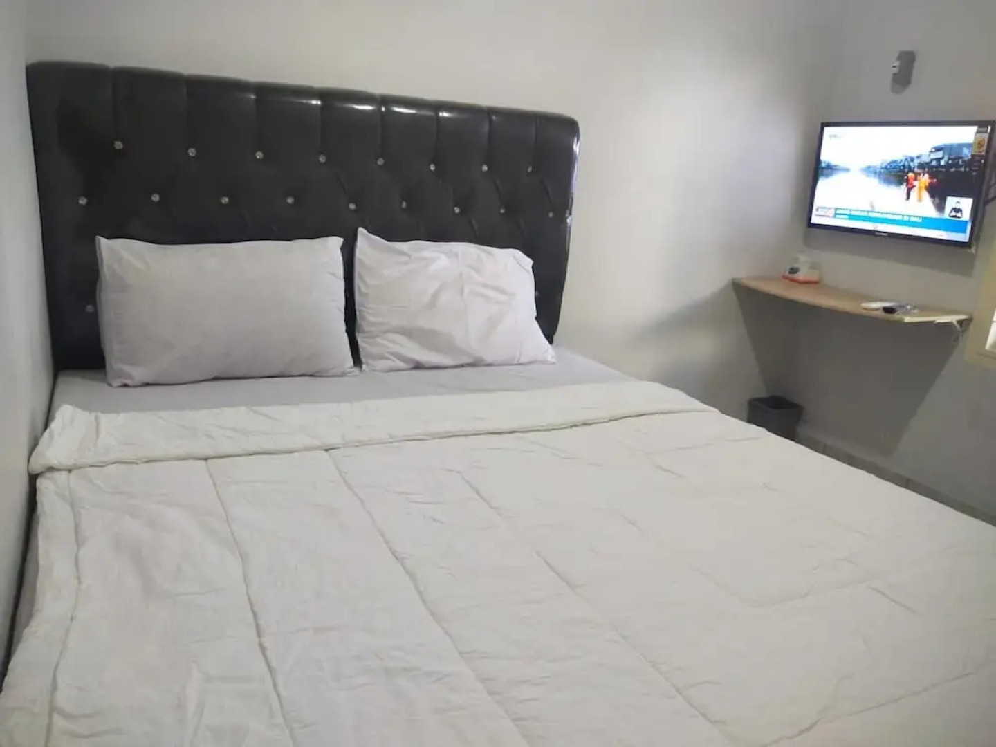 Villa Adelle At Silang