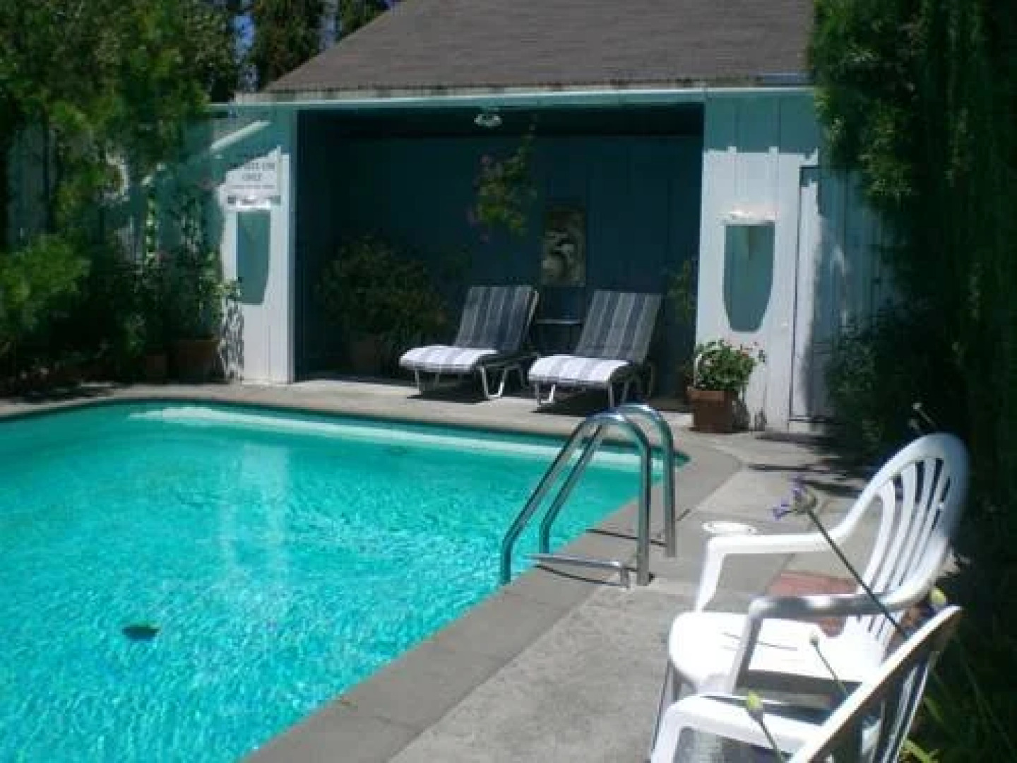 A Victorian Garden Inn