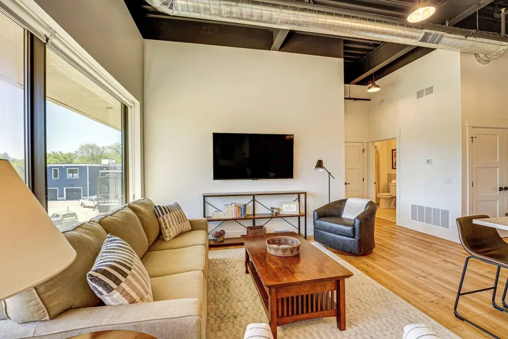 Downtown Grand Haven Condo - Walk to Boardwalk!