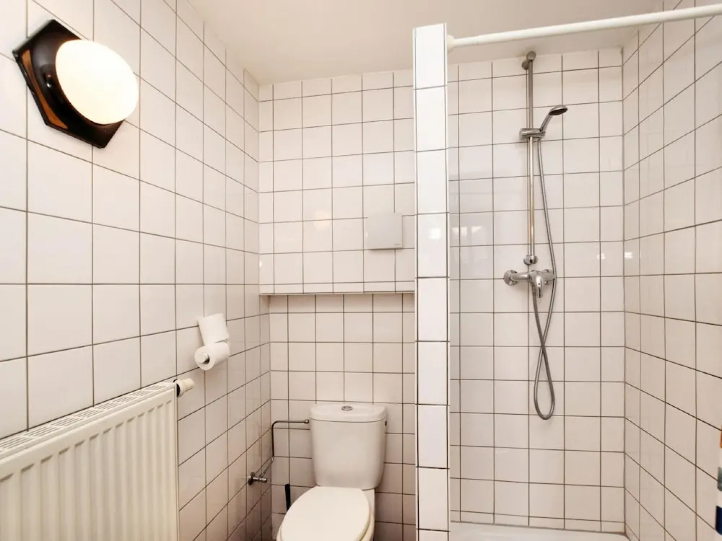 Lovely Holiday Home in Richelle With Barbecue