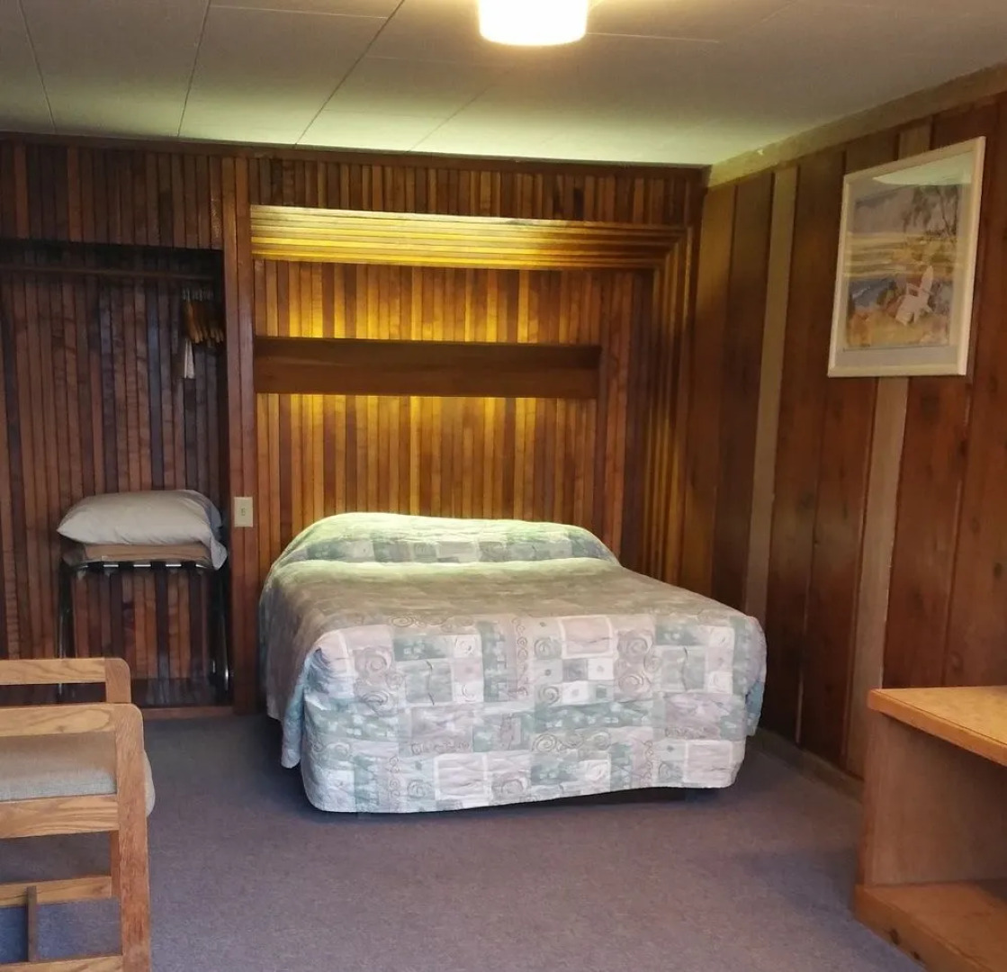 Sunset Oceanfront Lodging