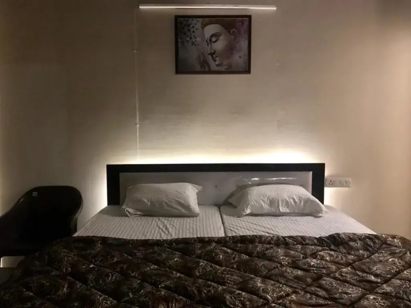 Swachh Room - Hostel