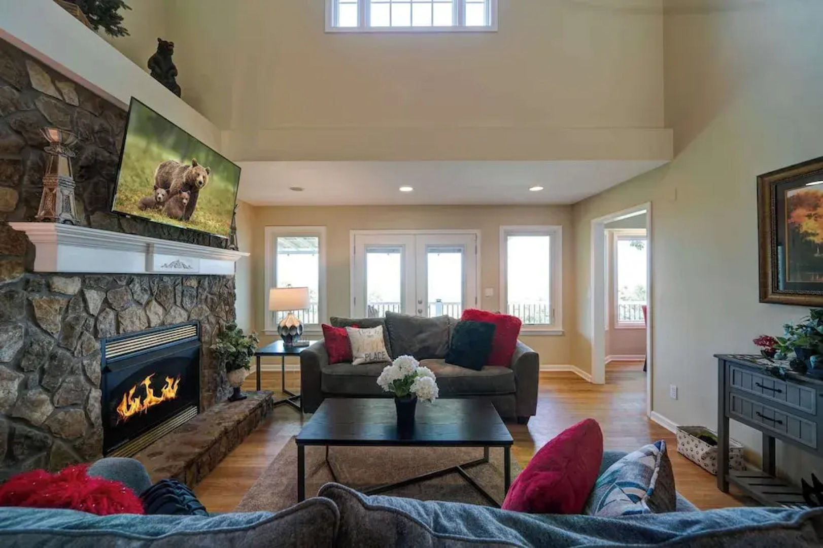 Sunset View 3 BDR Close to Downtown!