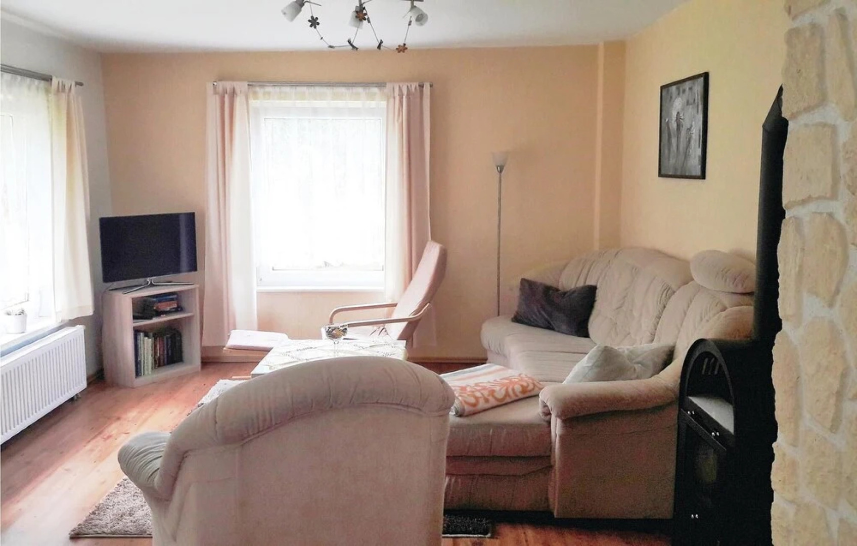 Stunning Home in Alt Schwerin With 2 Bedrooms and Wifi